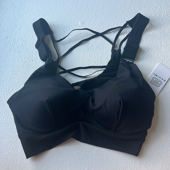 Black Sports bra lots of support size medium - Picture 1 of 6